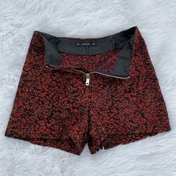 ZARA basics red and black floral shorts with zipper front - Picture 5 of 8